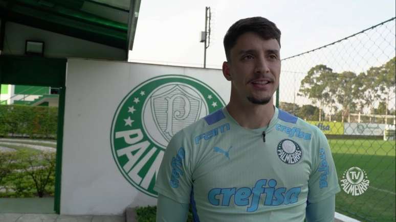 Piquerez destaca momento individual e fala sobre novas decisões do Palmeiras (Foto: Reprodução/TV Palmeiras)