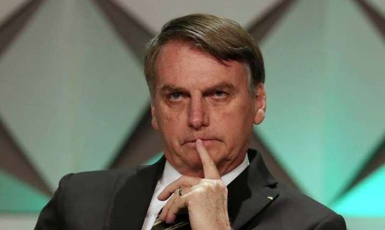 Bolsonaro argumenta que as ações voltadas às cotas são "equivocadas"