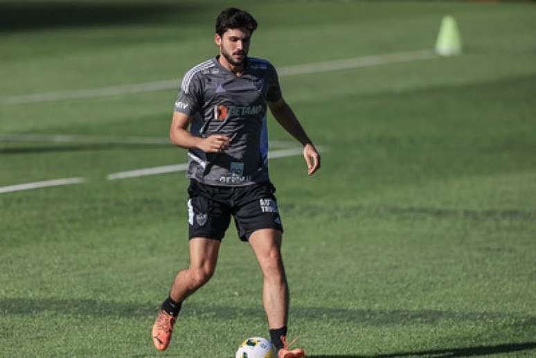 Galo não divulgou o tempo de recuperação, mas zagueiro ficará afastado por um longo período - (Foto: Pedro Souza/Atlético-MG)