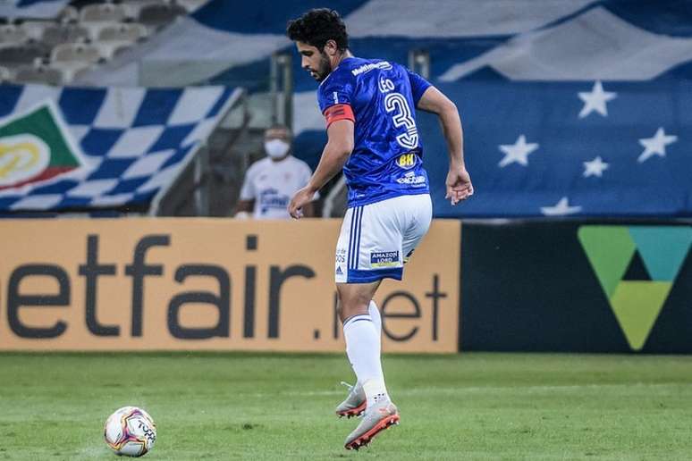 Léo durante seu período no Cruzeiro (Foto: Gustavo Aleixo/Cruzeiro)