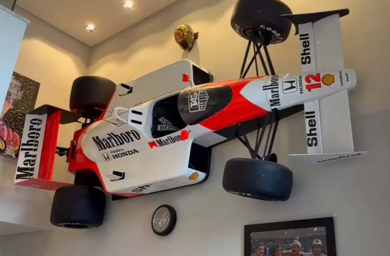 Réplica da McLaren de Ayrton Senna decorava sua mansão no Rio de Janeiro