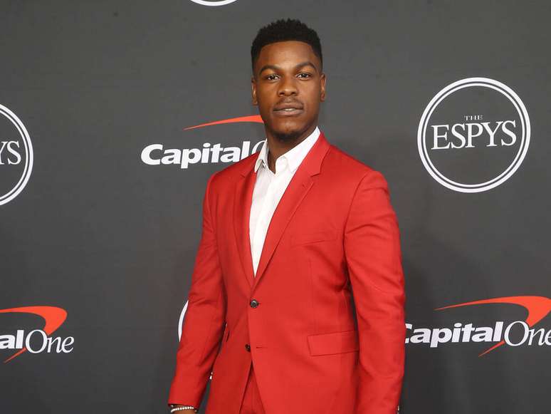 Experi&ecirc;ncia tamb&eacute;m foi marcada pelo racismo de f&atilde;s t&oacute;xicos nas redes sociais