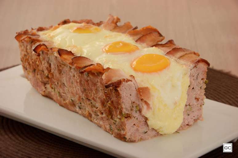 Bolo su&iacute;no recheado | Foto: Guia da Cozinha