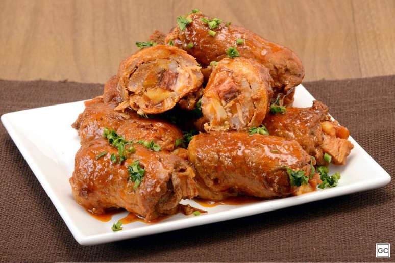 Rol&ecirc; su&iacute;no na press&atilde;o | Foto: Guia da Cozinha