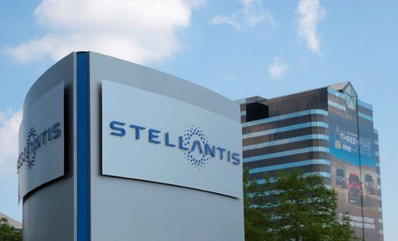 Logotipo da Stellantis na frente da sede da companhia em Michigan. 10/6/2021. REUTERS/Rebecca Cook
10/06/2021
REUTERS/Rebecca Cook