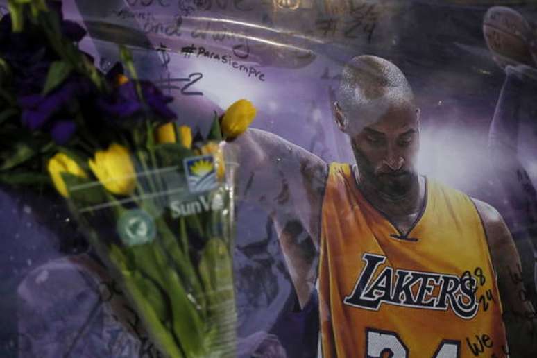 Kobe Bryant faleceu em um acidente aéreo em janeiro de 2020