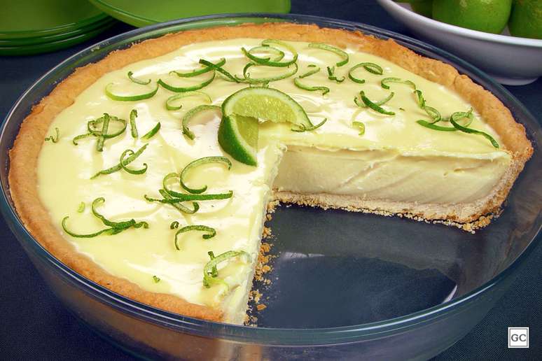 Torta de lim&atilde;o &ndash; Foto: Guia da Cozinha