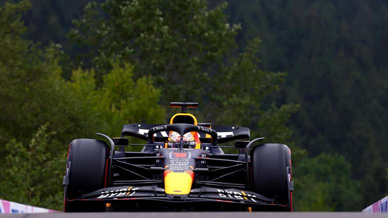 Max Verstappen foi o mais rápido da sexta-feira 