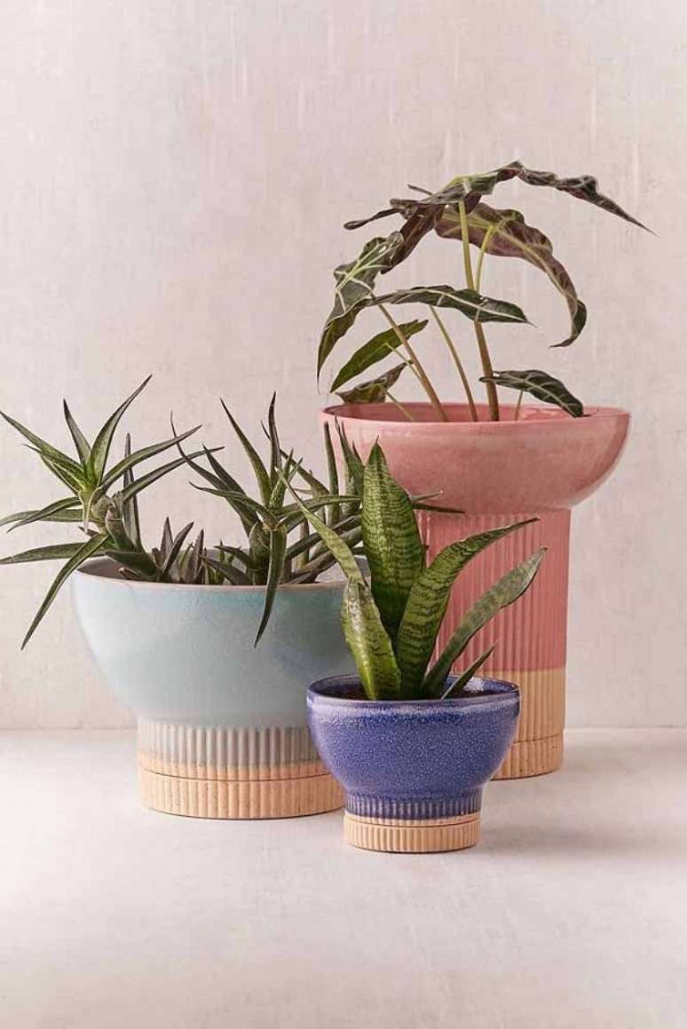 18. Cachepot para plantas com vaso de cimento – Foto Decor Facil