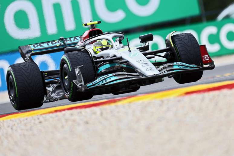 Lewis Hamilton destacou o avanço da Mercedes ao longo de 2022 