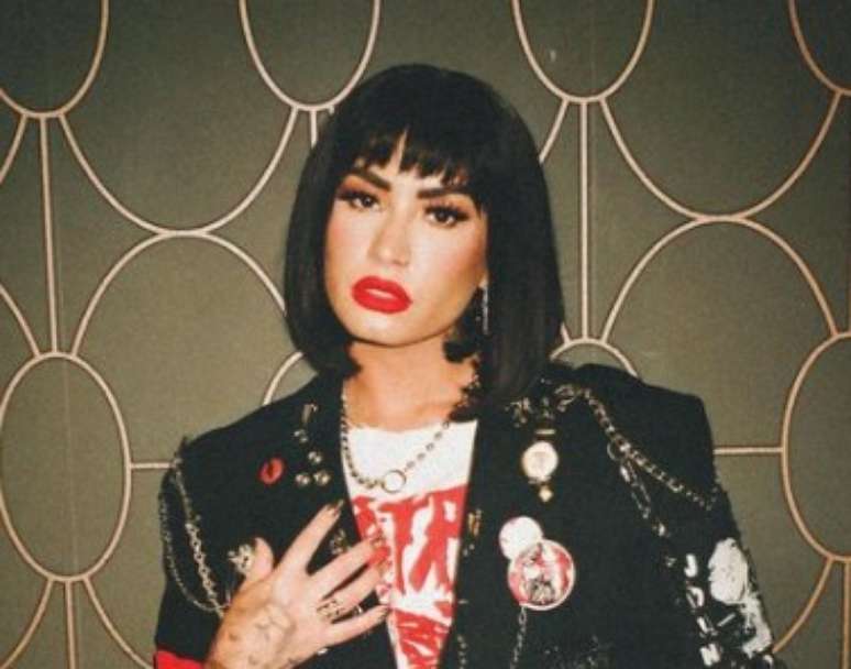 "Ainda há uma tristeza profunda dentro de mim", relatou a popstar