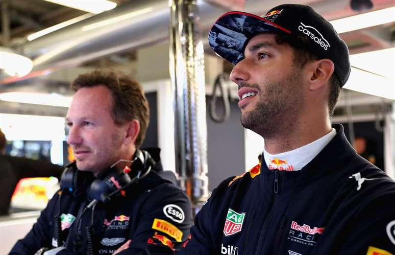 Christian Horner torce para que Daniel Ricciardo continue na F1 em 2023 