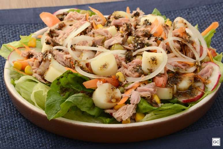 Salada completa de atum | Foto: Guia da Cozinha