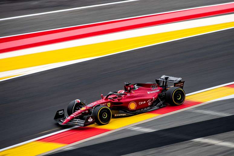 Charles Leclerc não conseguiu marcar volta mais rápida e ainda ficou sem o quinto lugar no fim 