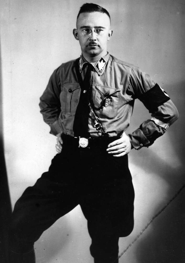 Heinrich Himmler ocupava alta posi&ccedil;&atilde;o na SS