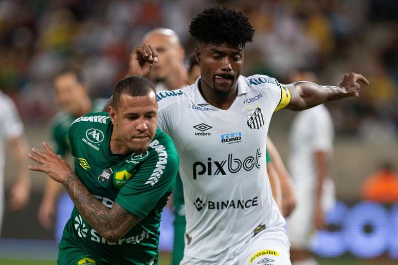 Santos empata com ameaçado Cuiabá e segue sem engrenar no Brasileirão