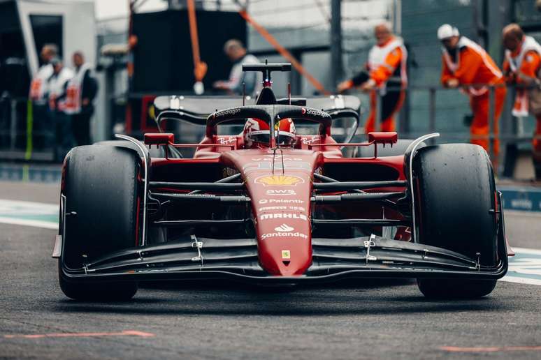 Ferrari tentou tática maluca para buscar volta mais rápida no fim, mas se embolou e ainda perdeu dois pontos 