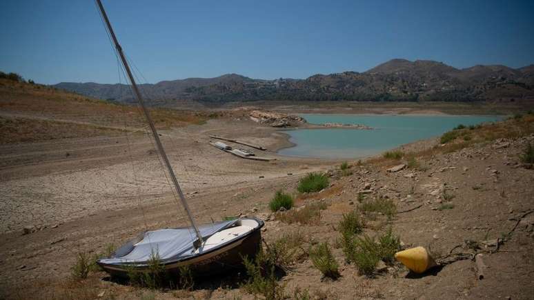 O reservatório de Vinuela, na região de Málaga, está com pouco mais de 10% de sua capacidade