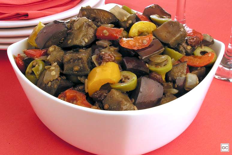 Caponata de berinjela | Foto: Guia da Cozinha