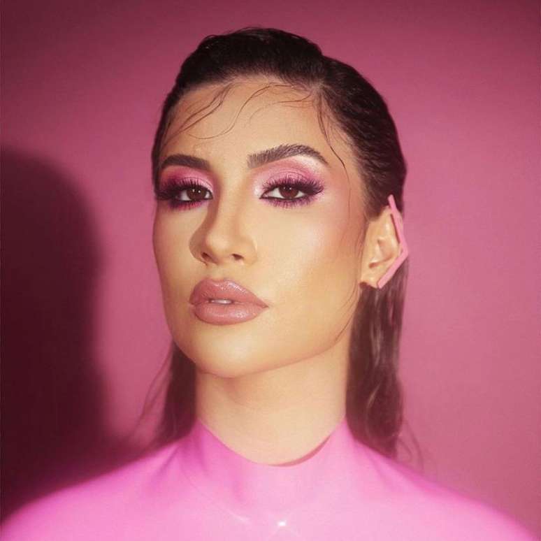 Bianca Andrade aderiu ao Barbiecore nos looks e nas maquiagens (Reprodu&ccedil;&atilde;o / Instagram @bianca)