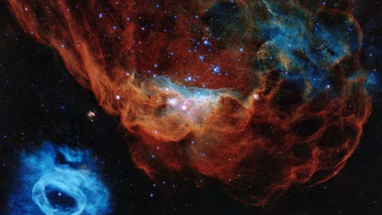 Nebulosas en la Gran Nube de Magallanes, una galaxia sat&eacute;lite de la V&iacute;a L&aacute;ctea.