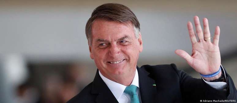 Bolsonaro reagiu com indignação à reportagem do UOL