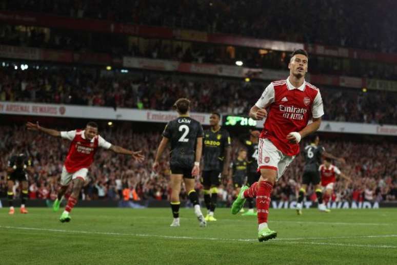 Futebol: Arsenal continua na liderança na Premier League