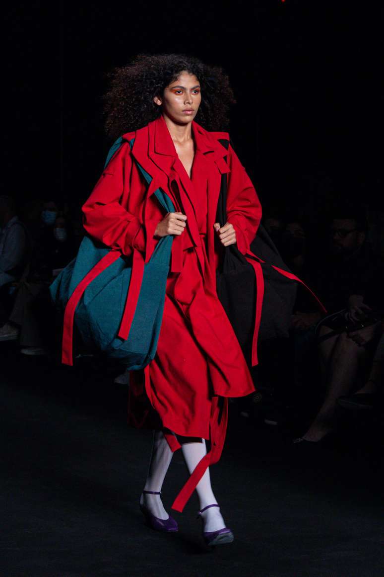 Samara Silva para Rocio Canvas no SPFW 