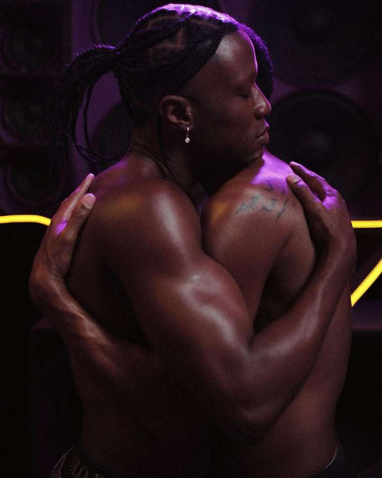 Izzra e &Iacute;caro Silva