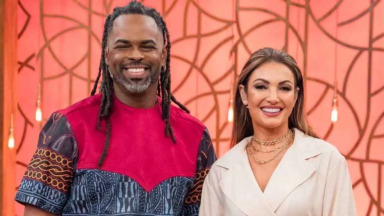 Os risos de antes da estreia deram lugar a tensionamento na rela&ccedil;&atilde;o entre os apresentadores