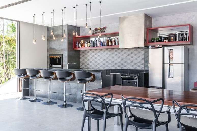 75. Cozinha estilo industrial no loft pequeno &ndash; Foto Metrik Design