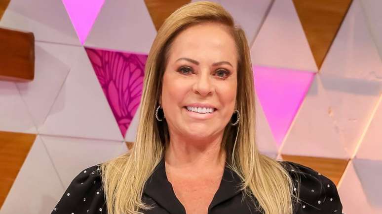 Christina rocha fala sobre volta do programa casos de familia