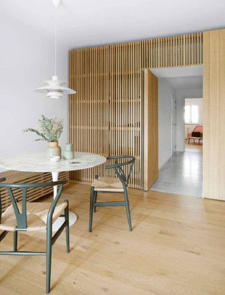 93. Divis&oacute;ria de casa feita com brise de madeira &ndash; Foto Arqterra