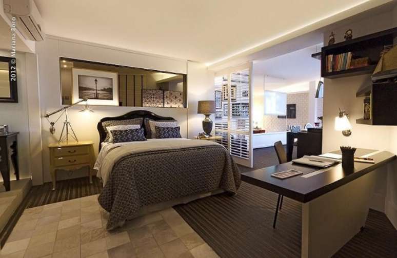 98. Loft com divisoria de madeira &ndash; Foto Rico Mendonca