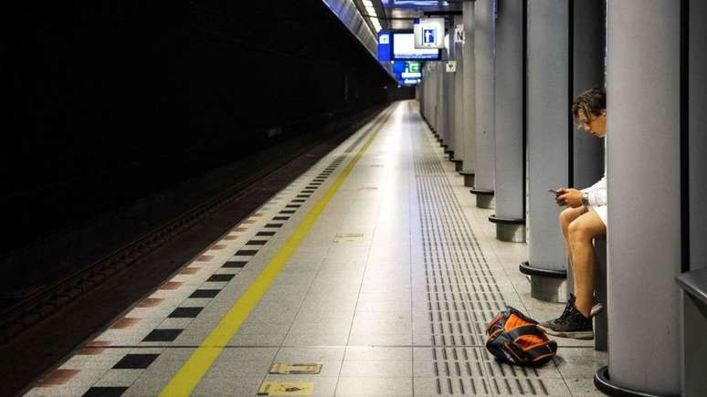 Muitos servi&ccedil;os de metr&ocirc; nas capitais europeias n&atilde;o funcionam &agrave; noite