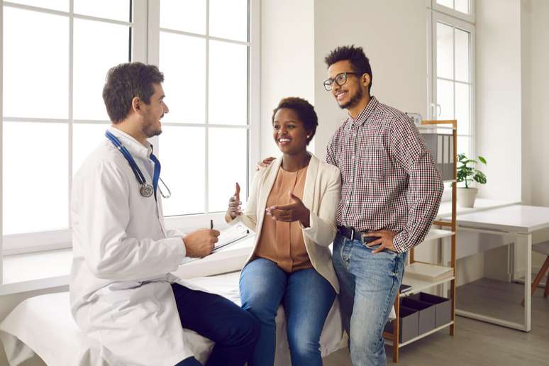 Reprodução assistida também é recomendado para mulheres com problemas de fertilidade 