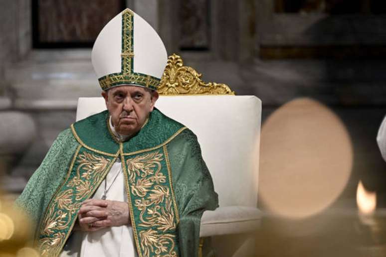 Papa Francisco durante missa no Vaticano