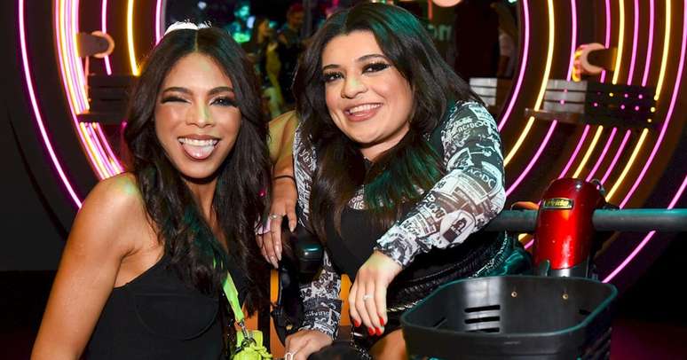 Pequena Lo e Andressa Catty |