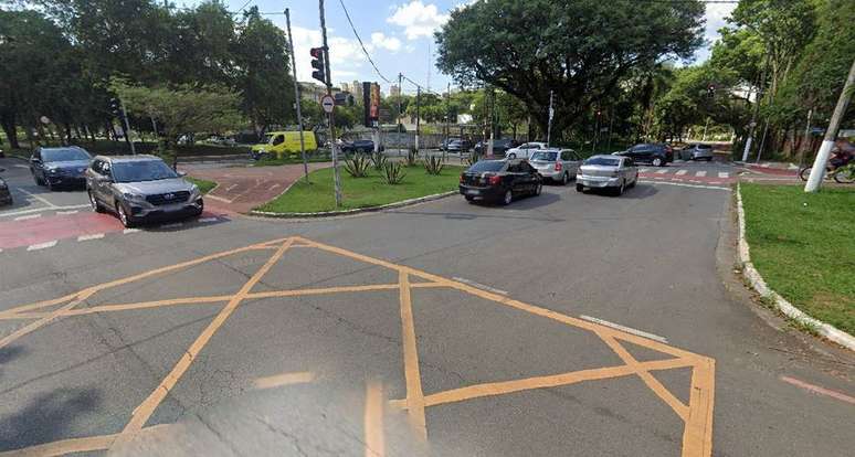 Crime aconteceu na noite de sexta-feira em um cruzamento próximo a Praça Beethoven, em Alto de Pinheiros, zona Oeste da capital