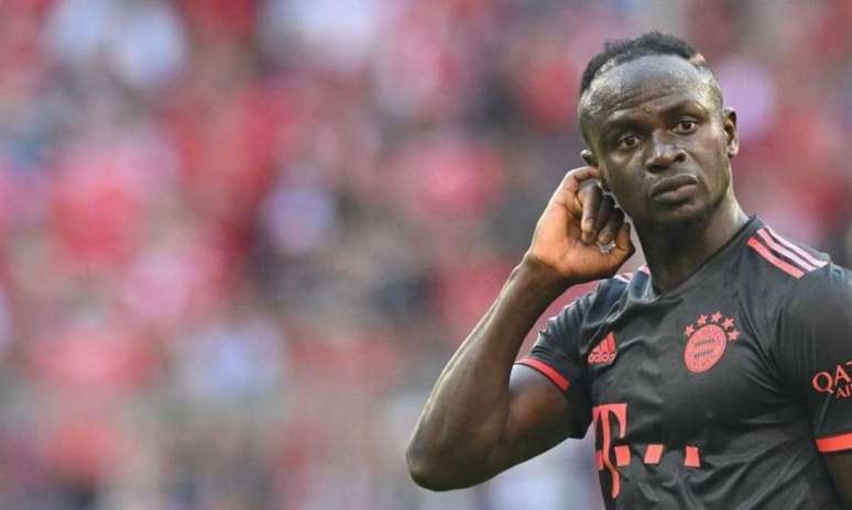 Sadio Mané chegou ao Bayern de Munique após fazer muito sucesso no Liverpool (Foto: KERSTIN JOENSSON / AFP)