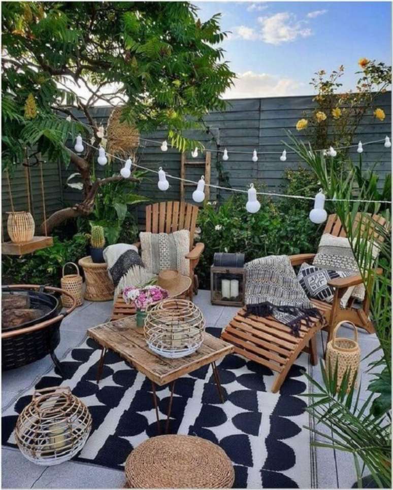 54. Terra&ccedil;o com decora&ccedil;&atilde;o boho chic &ndash; Foto Deavita