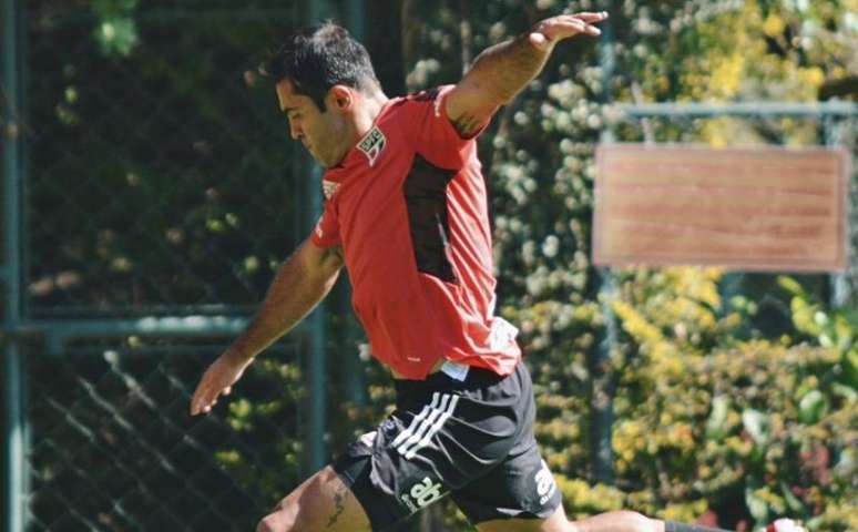 Eder se recuperou de uma indisposição estomacal(Foto: Erico Leonan / saopaulofc)