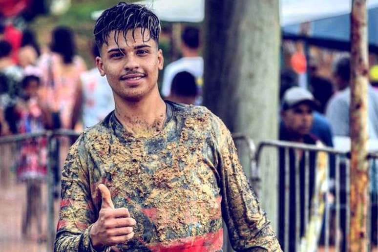 Douglas Nunes Andreatta faleceu neste domingo durante prova de motocross, em Minas Gerais.