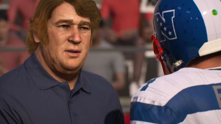 O treinador Madden entra em campo no modo Legacy