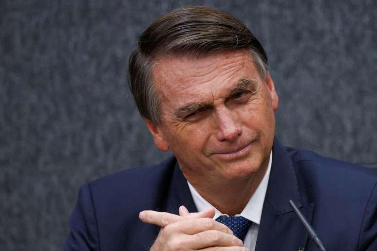 Jair Bolsonaro confirma que convidou empresários alvos da PF