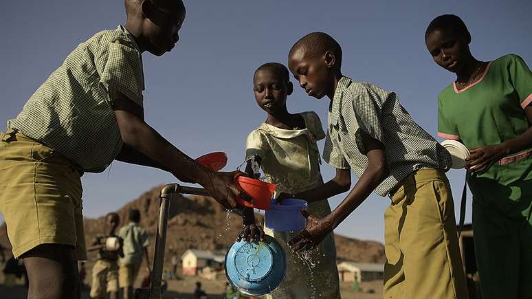 O prolongamento do La Niña agravará a seca no Chifre da África, que ameaça a subsistência de cerca de 18 milhões de pessoas, alerta a OMM