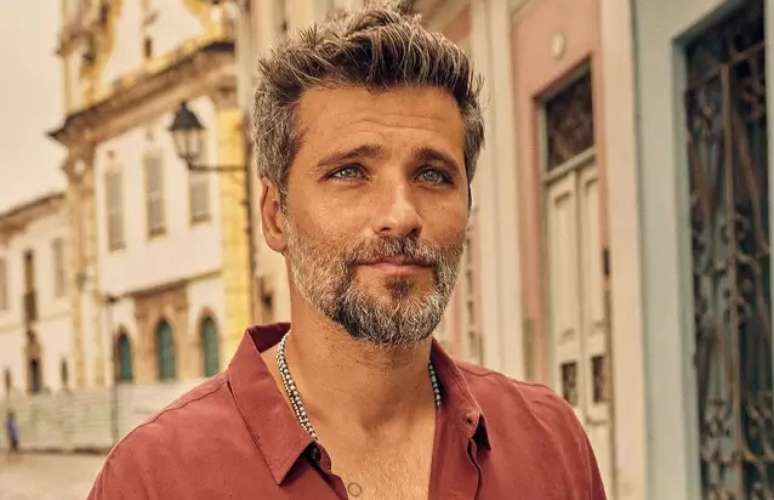 O que esperar da série Santo, estreia de Bruno Gagliasso na Netflix