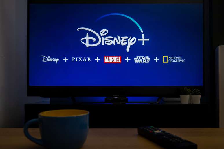 Disney+ anuncia filmes que vão ignorar cinemas e estrearão direto no  streaming - Canaltech