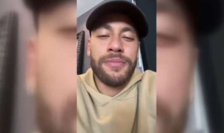 Neymar surpreendeu o menino (Foto: Reprodução/g1)