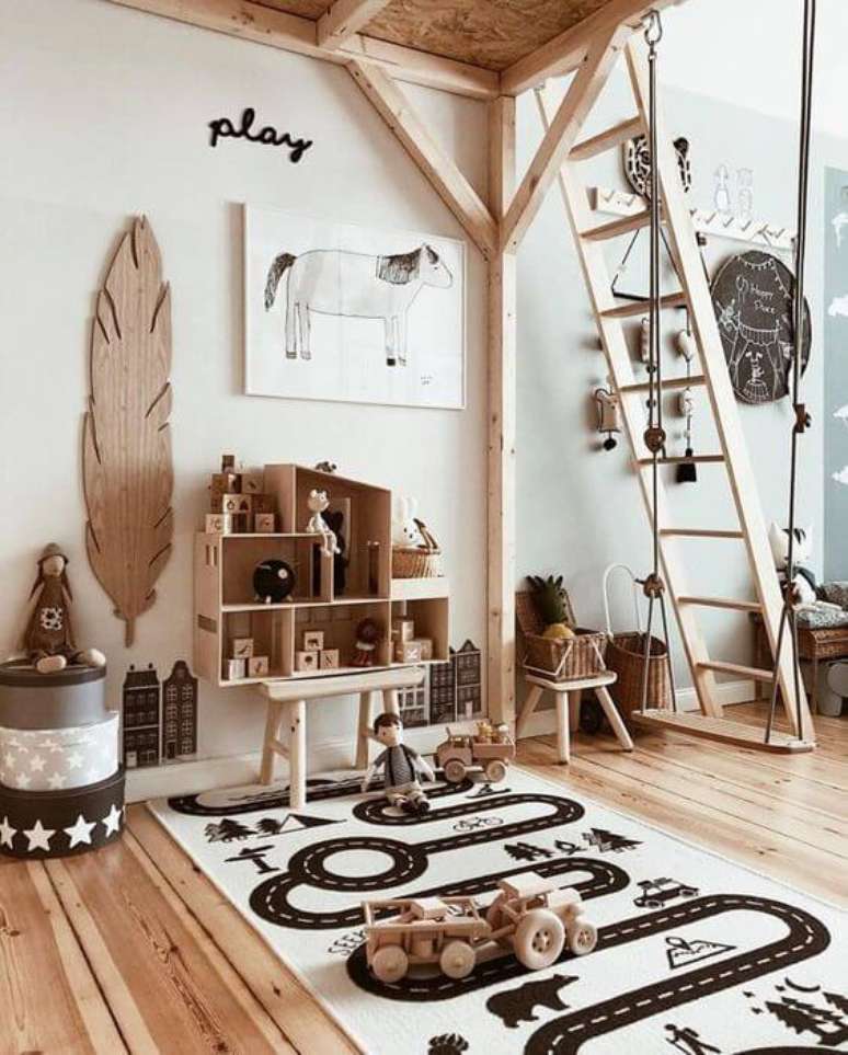 45. Paredes decoradas com m&oacute;veis de madeira &ndash; Via: Revista VD